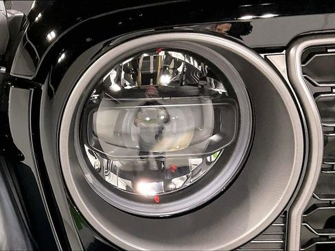 New 2026 Jeep Gladiator Mojave image 36