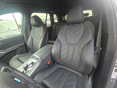 Used 2026 BMW X5 xDrive40i w/ M Sport Package AWD/4WD image 22