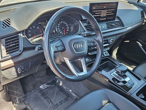 Used 2022 Audi Q5 2.0T Premium w/ Convenience Package image 10