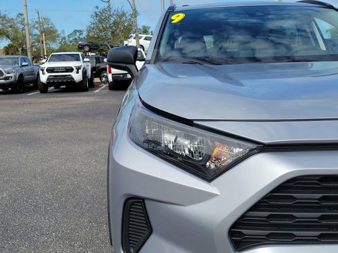 Certified 2019 Toyota RAV4 LE FWD image 7