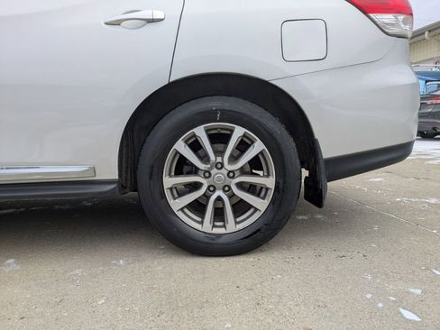 Used 2016 Nissan Pathfinder SL w/ SL Tech Package image 20