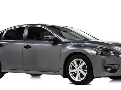 Used 2014 Nissan Altima 2.5 SV w/ Convenience Package
