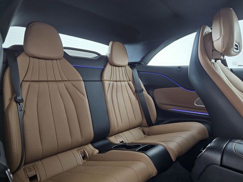 Used 2024 Mercedes-Benz CLE 450 4MATIC Cabriolet image 18