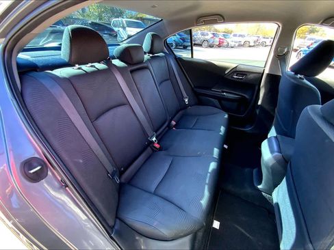 Used 2017 Honda Accord LX image 17