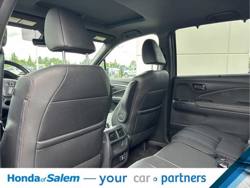 Used 2023 Honda Passport TrailSport image 12