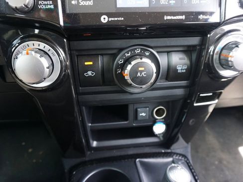 Used 2021 Toyota 4Runner TRD Off-Road AWD/4WD image 12