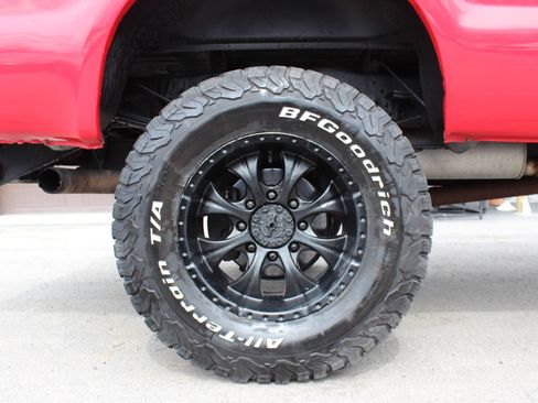 Used 2006 Ford F250 Lariat image 40