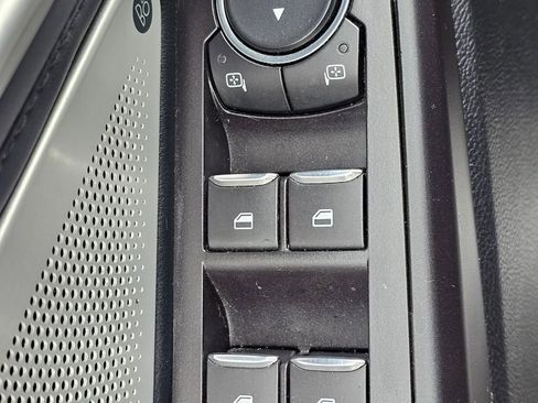 Used 2020 Ford Explorer Platinum w/ Premium Technology Package image 13