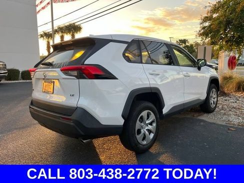 Used 2022 Toyota RAV4 LE FWD image 3