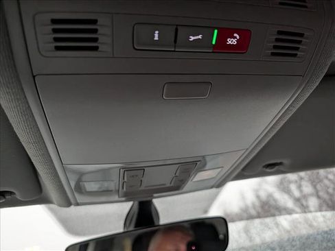 Used 2023 Volkswagen Tiguan S image 35