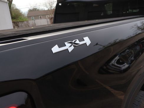 Used 2023 GMC Sierra 1500 Elevation image 8