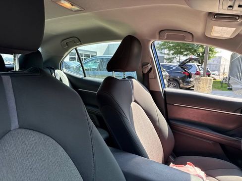 Used 2023 Toyota Camry LE FWD image 10