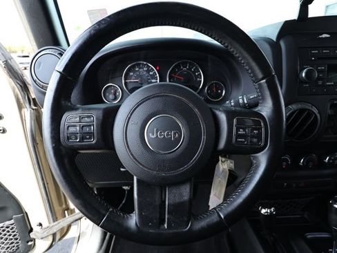 Used 2017 Jeep Wrangler Unlimited Sport w/ Quick Order Package 24S AWD/4WD image 11