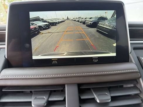 Used 2022 Chevrolet Tahoe LT AWD/4WD image 23