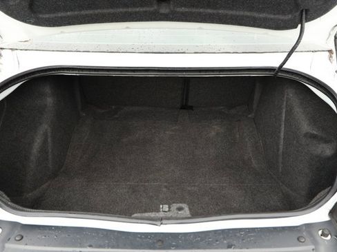 Used 2019 Dodge Challenger SXT w/ Blacktop Package image 10