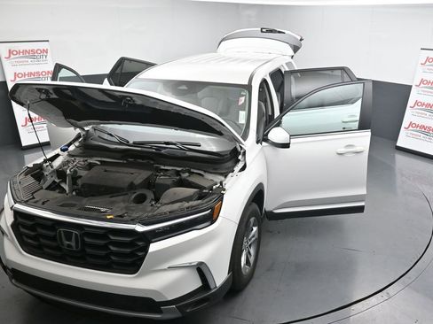 Used 2024 Honda Pilot EX-L image 26