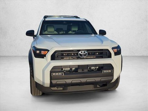 Certified 2025 Toyota 4Runner SR5 AWD/4WD image 2
