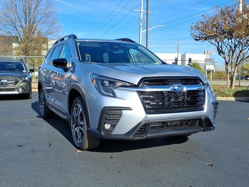 New 2026 Subaru Ascent Limited image 2