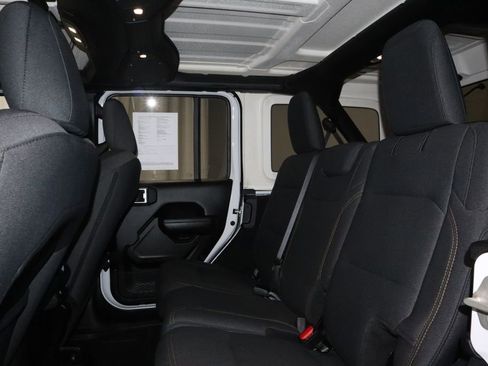 Used 2024 Jeep Wrangler Sport S image 20