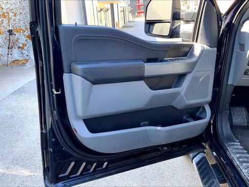 Used 2022 Ford F150 XLT w/ Equipment Group 302A High image 17