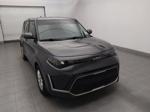 Used 2023 Kia Soul LX w/ LX Technology Package FWD image 14