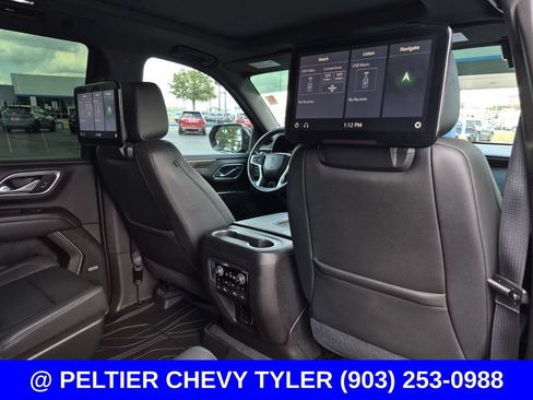 Used 2021 Chevrolet Tahoe Z71 w/ Z71 Off-Road Package AWD/4WD image 17