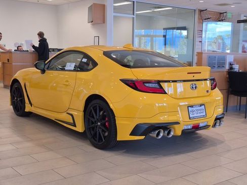 New 2026 Toyota GR86 YUZU Limited image 9