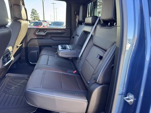 Used 2024 GMC Sierra 2500 Denali w/ Denali Reserve Package image 34