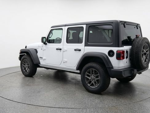 Used 2025 Jeep Wrangler Unlimited Sport AWD/4WD image 6