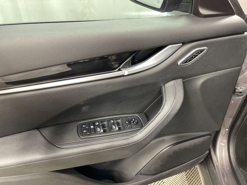 Used 2022 Maserati Levante GT image 19