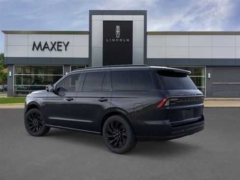 New 2026 Lincoln Navigator Reserve AWD/4WD image 96