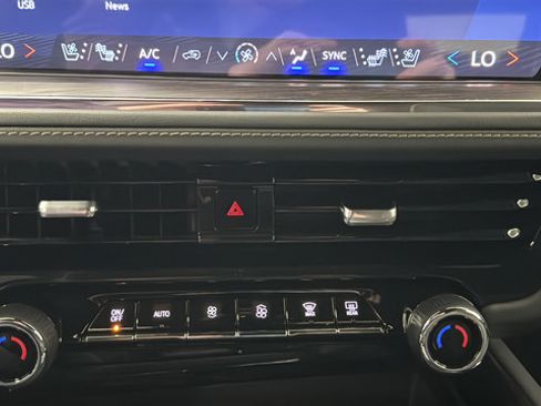 New 2026 Chevrolet Tahoe Premier AWD/4WD image 18
