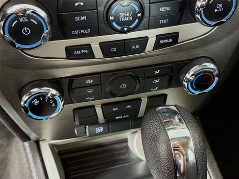 Used 2012 Ford Fusion SE FWD image 8