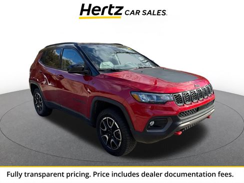 Used 2025 Jeep Compass Trailhawk AWD/4WD image 1