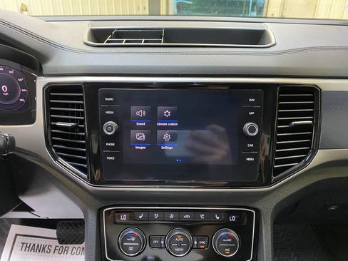 Used 2020 Volkswagen Atlas Cross Sport SEL Premium AWD/4WD image 42