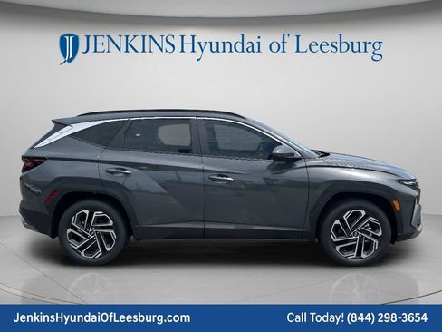 New 2026 Hyundai Tucson SEL Plus FWD image 3