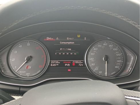 Used 2022 Audi SQ5 Premium image 18