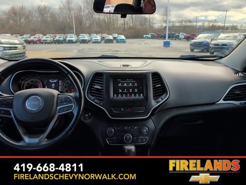 Used 2020 Jeep Cherokee Latitude Plus w/ Cold Weather Group image 23