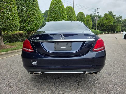 Used 2015 Mercedes-Benz C 300 4MATIC Sedan image 4