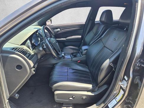 Used 2014 Chrysler 300 S RWD image 10