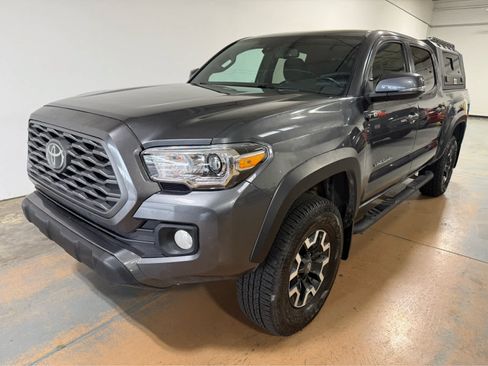 Used 2022 Toyota Tacoma TRD Off-Road w/ Technology Package AWD/4WD image 1