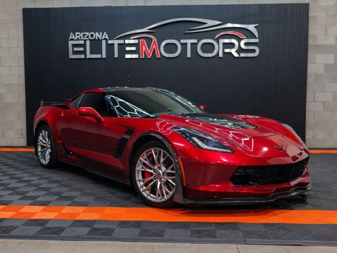 Used 2015 Chevrolet Corvette Z06 w/ 3LZ Preferred Equipment Group image 3