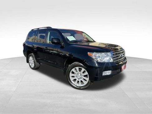 Used 2011 Toyota Land Cruiser image 31