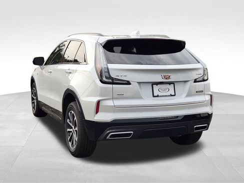 Used 2024 Cadillac XT4 Sport AWD/4WD image 3