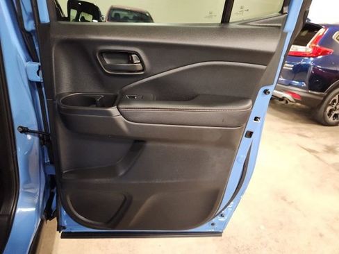 Used 2025 Honda Ridgeline TrailSport image 32