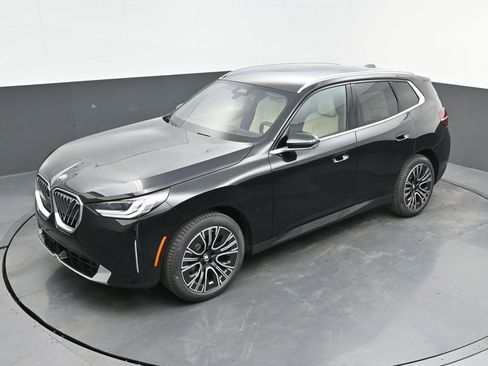 Used 2025 BMW X3 xDrive30i w/ Premium Package image 27