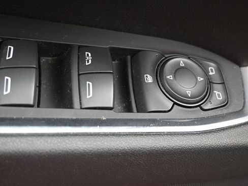 Used 2023 GMC Sierra 1500 SLE AWD/4WD image 7