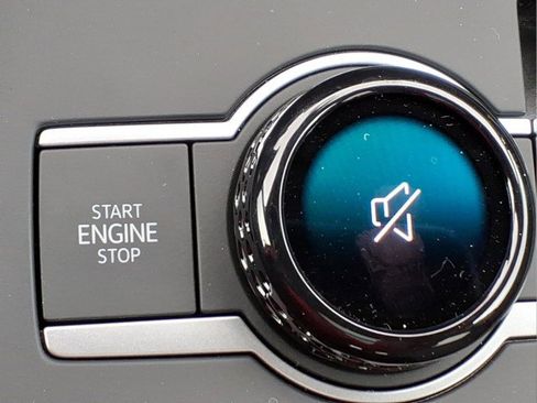 New 2026 Volkswagen Tiguan SE image 18