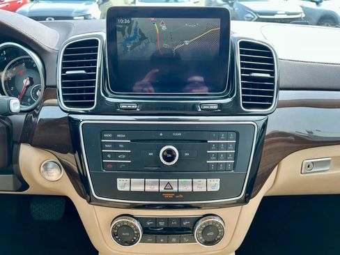 Used 2017 Mercedes-Benz GLS 450 4MATIC image 24
