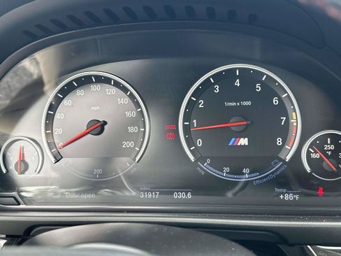 Used 2013 BMW M5 RWD image 24